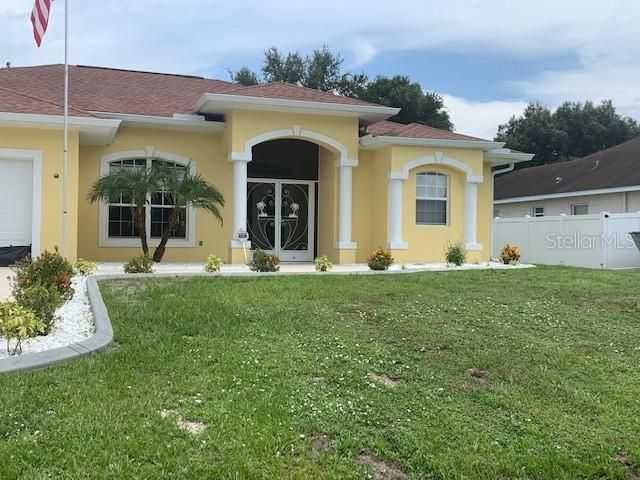 Recently Sold: $400,000 (3 beds, 2 baths, 1858 Square Feet)