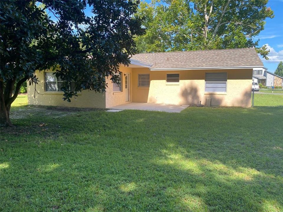 Recently Sold: $219,000 (3 beds, 2 baths, 1717 Square Feet)