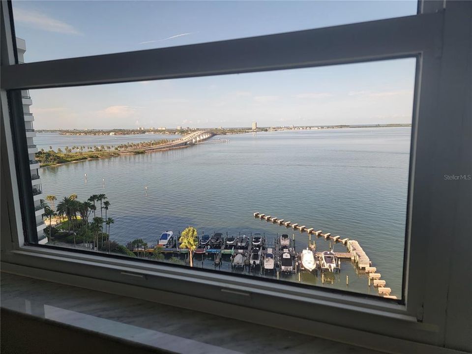 Recently Sold: $1,100,000 (2 beds, 2 baths, 1555 Square Feet)
