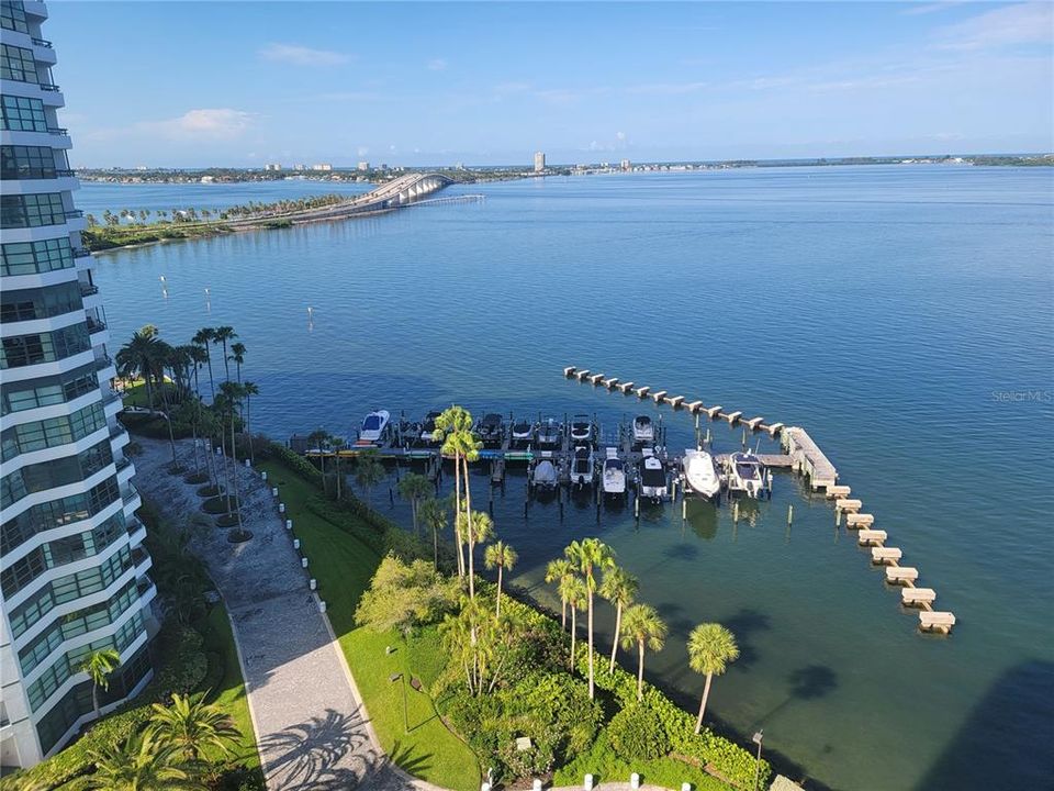 Recently Sold: $1,100,000 (2 beds, 2 baths, 1555 Square Feet)