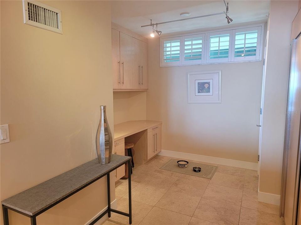 Recently Sold: $1,100,000 (2 beds, 2 baths, 1555 Square Feet)