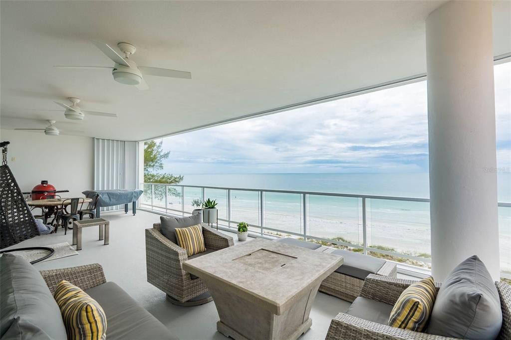 Recently Sold: $3,150,000 (3 beds, 3 baths, 3620 Square Feet)