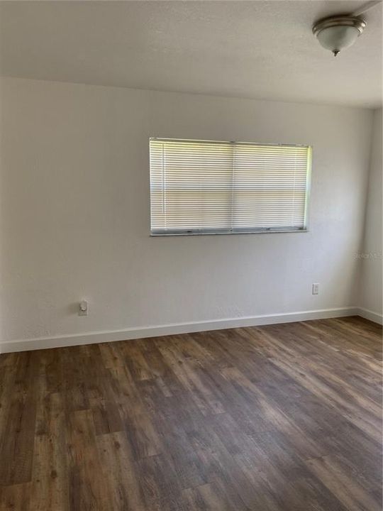 Recently Sold: $130,000 (1 beds, 1 baths, 710 Square Feet)