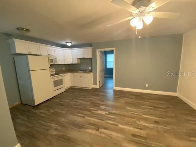 Recently Rented: $1,295 (1 beds, 1 baths, 800 Square Feet)