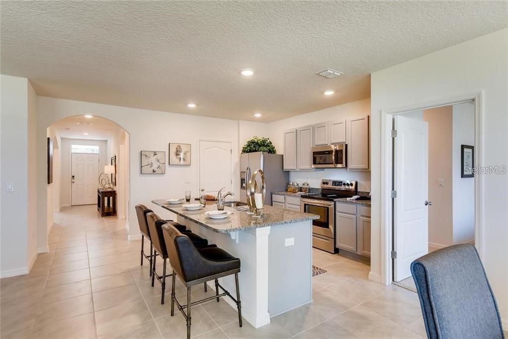 Recently Sold: $334,710 (3 beds, 2 baths, 1672 Square Feet)