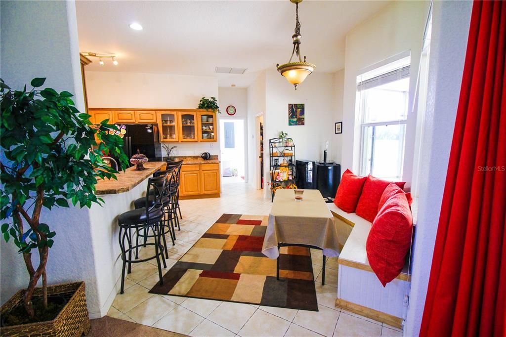 Eat-in kitchen nook