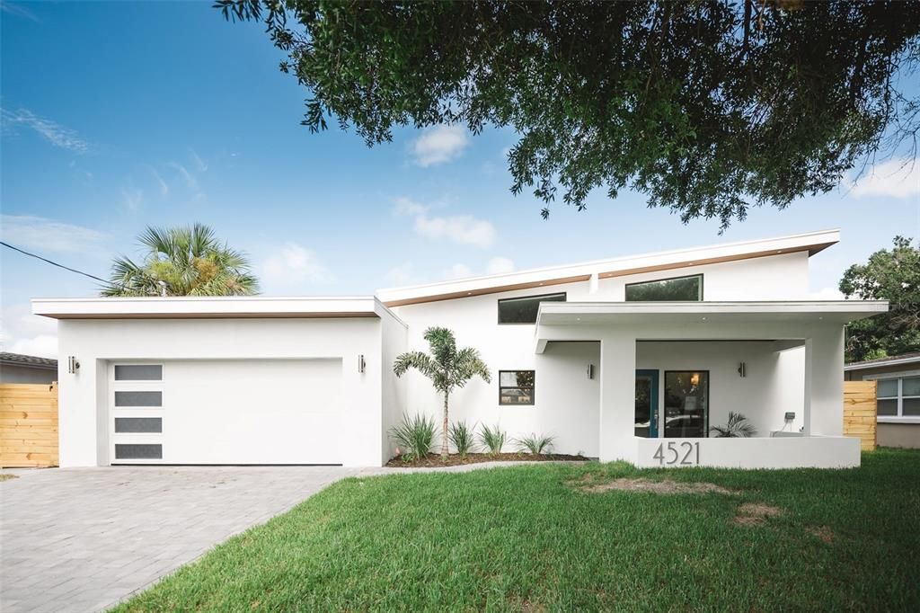 Recently Sold: $635,000 (3 beds, 2 baths, 1725 Square Feet)