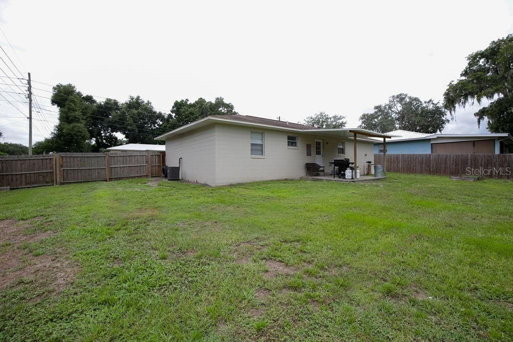 Recently Sold: $175,000 (3 beds, 1 baths, 950 Square Feet)