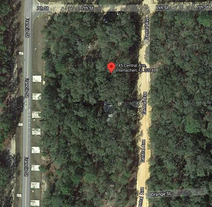 На продажу: $24,000 (0.43 acres)