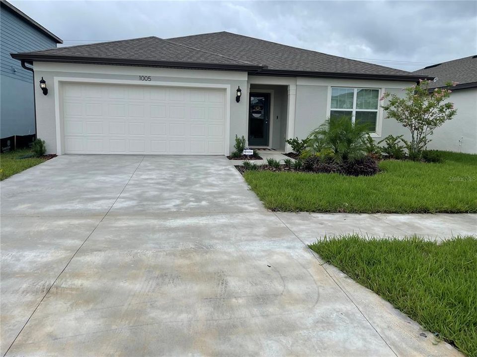 Recently Sold: $241,990 (3 beds, 2 baths, 2168 Square Feet)