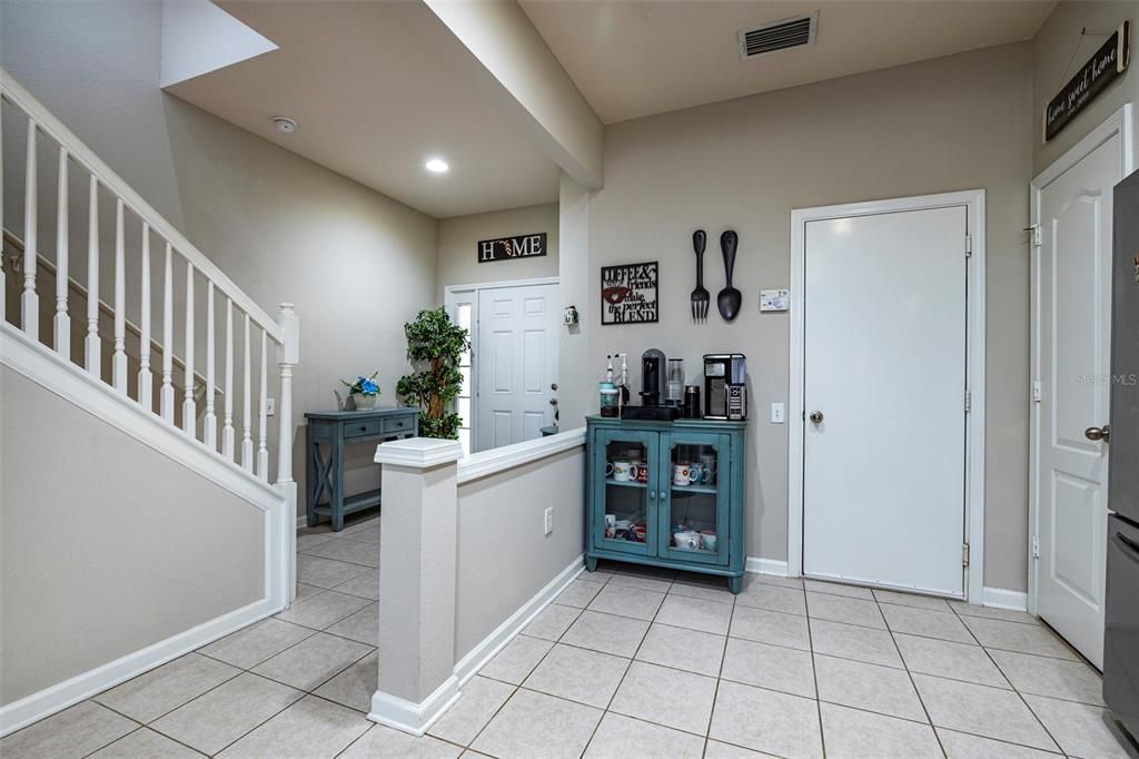 Recently Sold: $275,000 (3 beds, 2 baths, 1588 Square Feet)