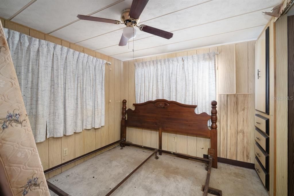 Недавно продано: $100,000 (3 спален, 2 ванн, 1126 Квадратных фут)