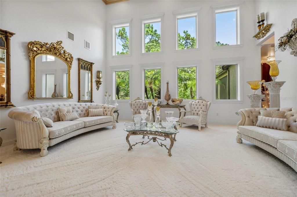 Recently Sold: $1,650,000 (6 beds, 5 baths, 6327 Square Feet)