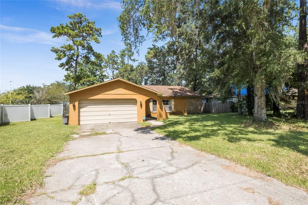 Recently Sold: $179,000 (3 beds, 2 baths, 1441 Square Feet)