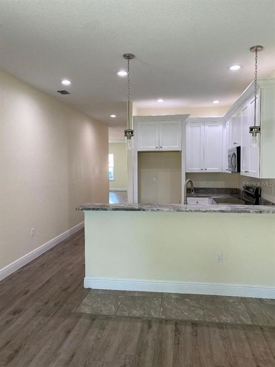Recently Sold: $285,000 (4 beds, 2 baths, 1780 Square Feet)