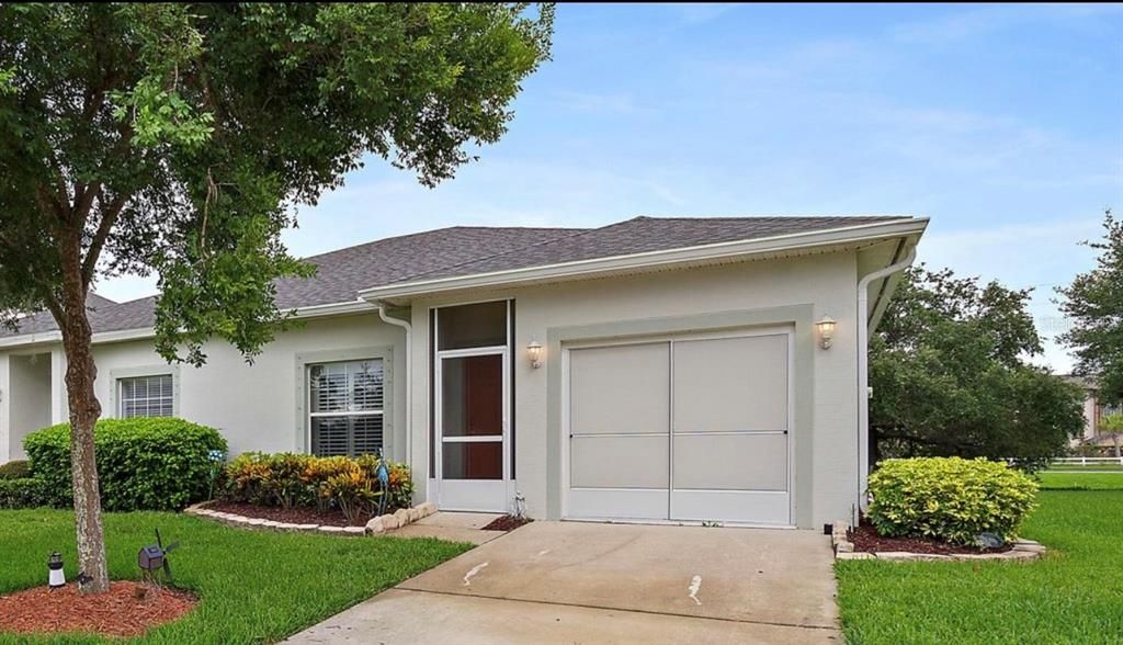 Recently Sold: $200,000 (3 beds, 2 baths, 1054 Square Feet)
