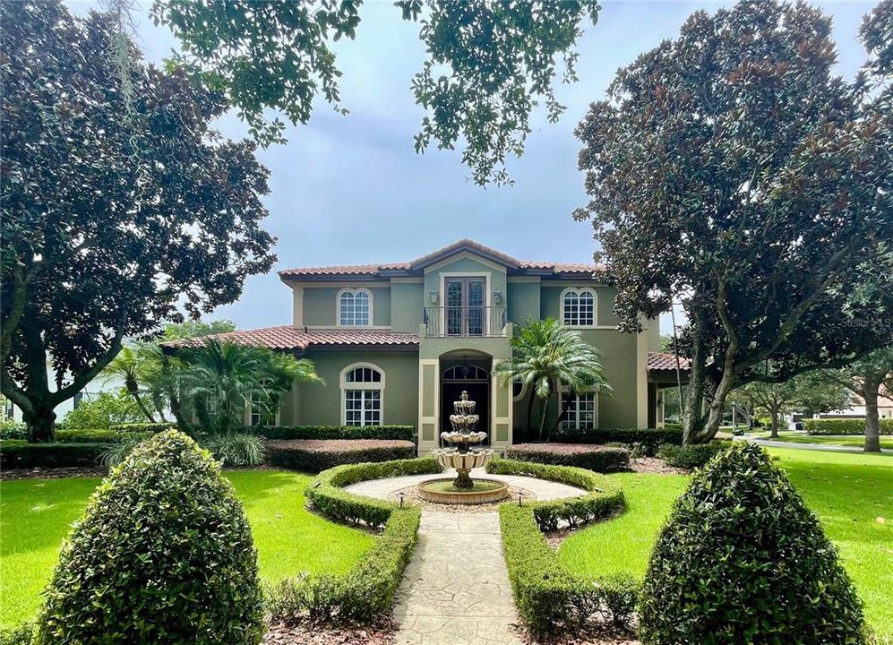 最近售出: $1,300,000 (4 贝兹, 3 浴室, 4658 平方英尺)