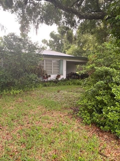 Recently Sold: $185,000 (3 beds, 2 baths, 1820 Square Feet)