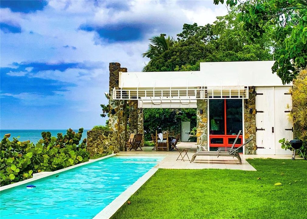 Recently Sold: $2,000,000 (3 beds, 3 baths, 2000 Square Feet)