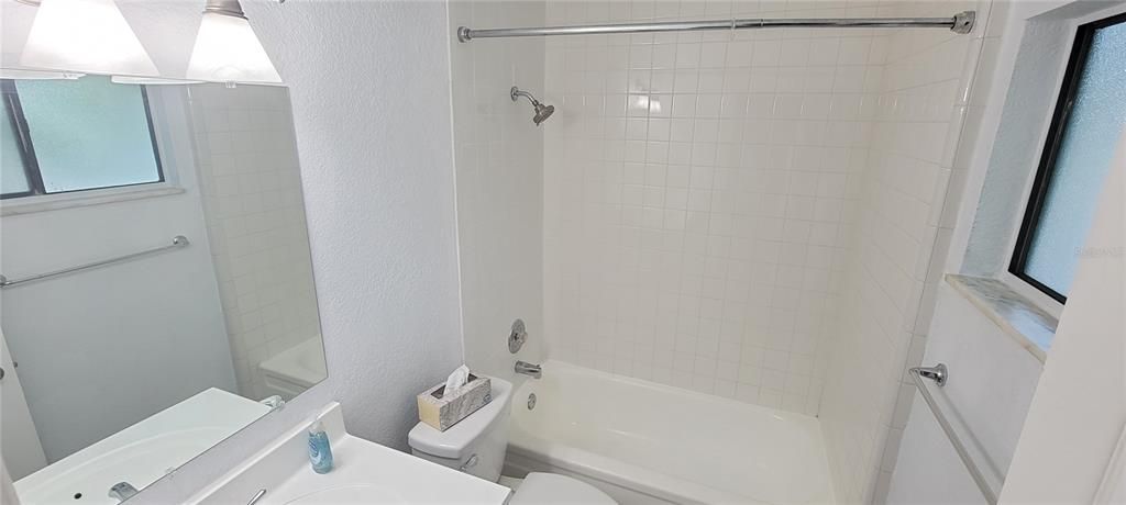Recently Sold: $141,000 (1 beds, 1 baths, 627 Square Feet)