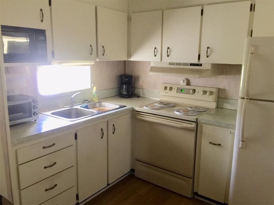 Recently Sold: $65,000 (1 beds, 1 baths, 764 Square Feet)