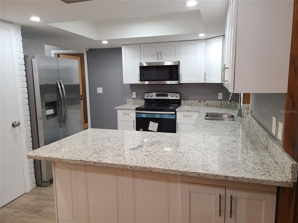 Recently Sold: $389,000 (3 beds, 2 baths, 1578 Square Feet)