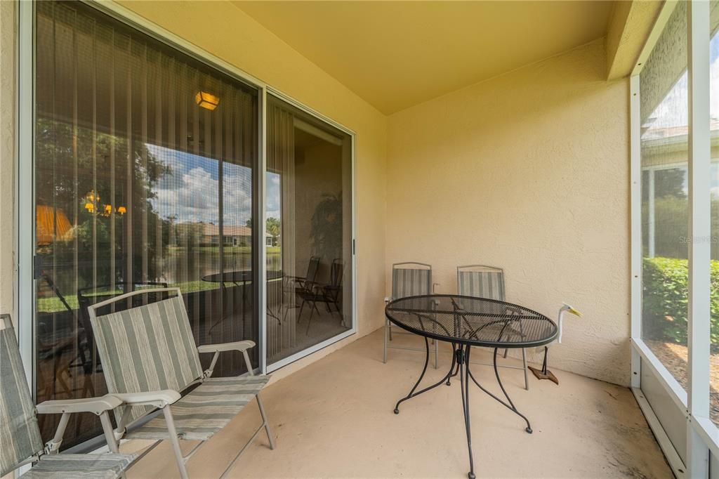 Recently Sold: $205,000 (2 beds, 2 baths, 1041 Square Feet)