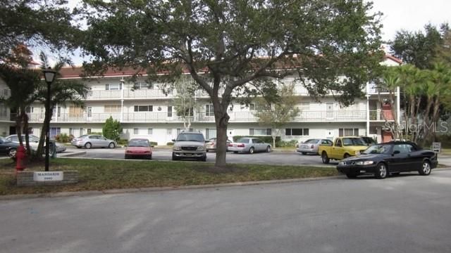 Vendido Recientemente: $159,900 (2 camas, 2 baños, 1100 Pies cuadrados)
