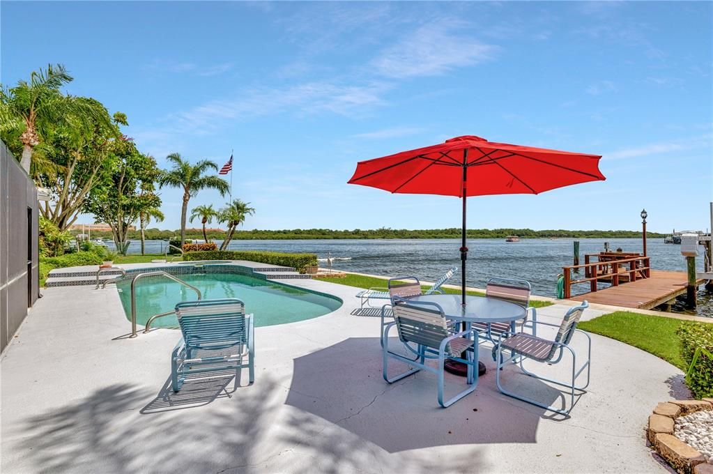 Recently Sold: $1,799,000 (4 beds, 3 baths, 2600 Square Feet)