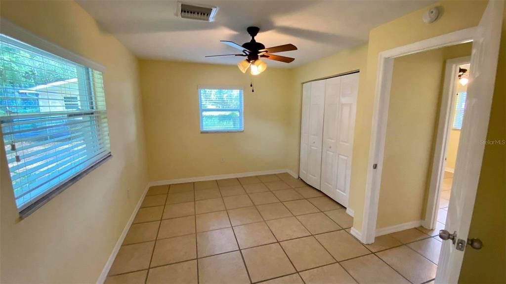 Recently Rented: $1,650 (3 beds, 2 baths, 1354 Square Feet)