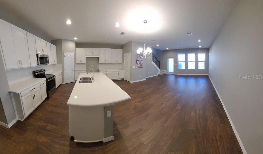 Kitchen/Great Room Combo