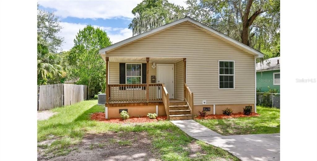 Недавно продано: $237,500 (4 спален, 2 ванн, 1248 Квадратных фут)