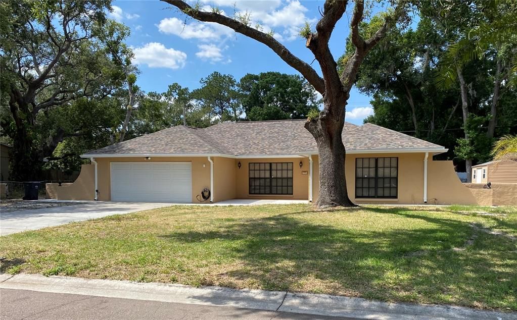 Recently Sold: $307,000 (4 beds, 2 baths, 1636 Square Feet)