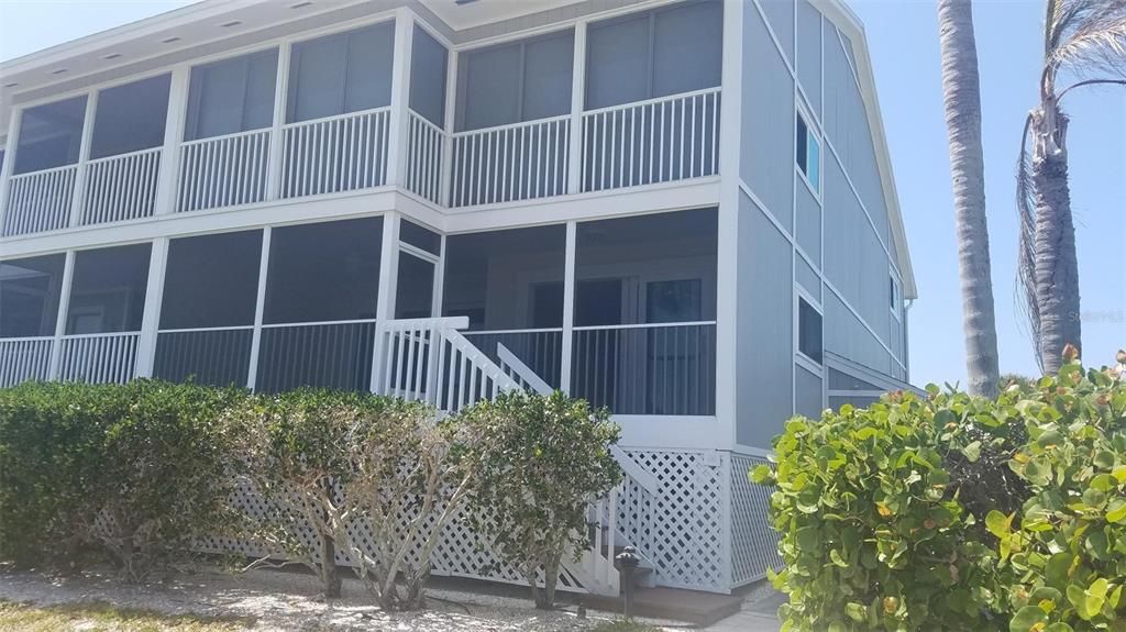 Recently Sold: $899,000 (2 beds, 2 baths, 1247 Square Feet)