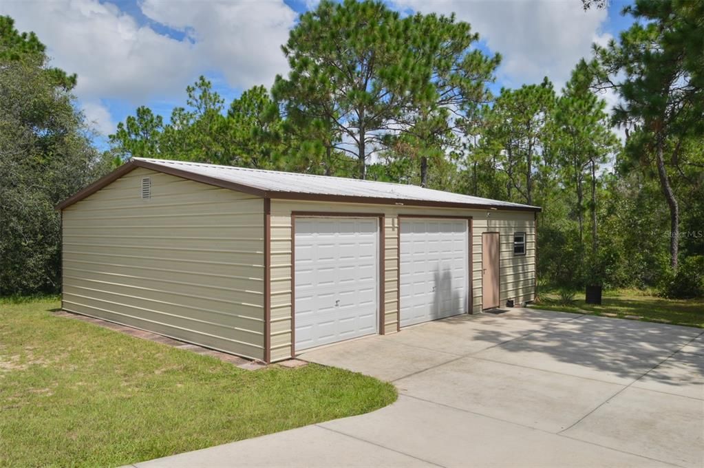 Recently Sold: $360,000 (3 beds, 2 baths, 2367 Square Feet)