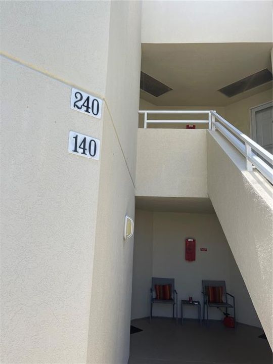 Vendido Recientemente: $334,800 (2 camas, 2 baños, 1145 Pies cuadrados)