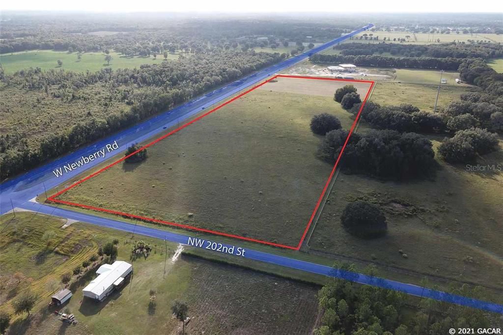 Vendido Recientemente: $1,200,000 (24.98 acres)