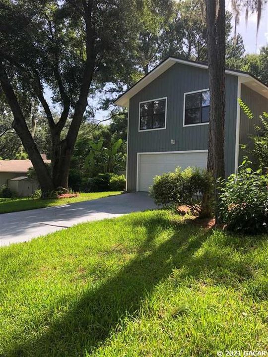 Active With Contract: $280,000 (3 beds, 2 baths, 1823 Square Feet)