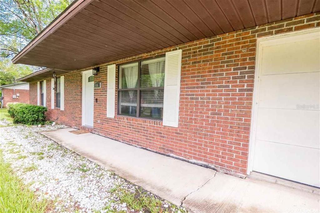 Recently Sold: $179,000 (3 beds, 1 baths, 1125 Square Feet)