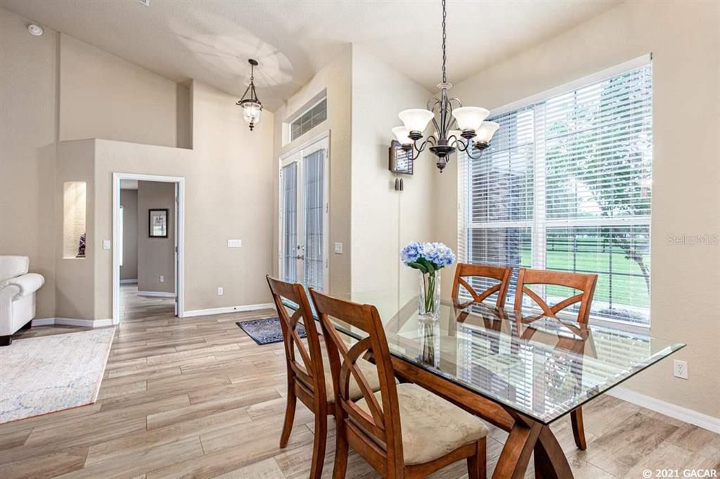 Recently Sold: $1,100,000 (3 beds, 2 baths, 2388 Square Feet)