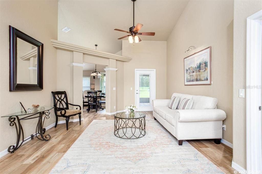 Recently Sold: $1,100,000 (3 beds, 2 baths, 2388 Square Feet)