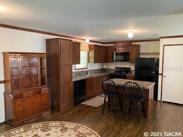 Recently Sold: $198,900 (3 beds, 2 baths, 1728 Square Feet)