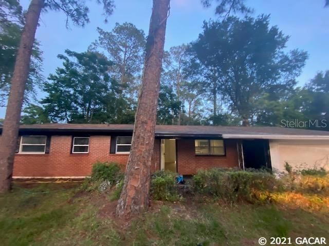 Recently Sold: $220,000 (4 beds, 2 baths, 1555 Square Feet)