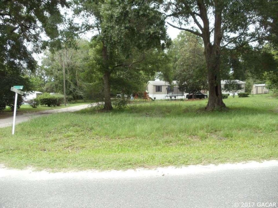 最近售出: $7,000 (0.69 acres)