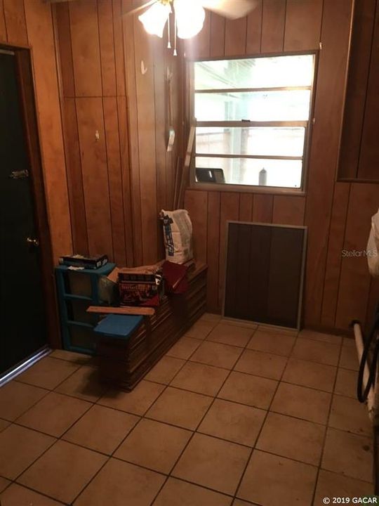 Vendido Recientemente: $85,000 (2 camas, 1 baños, 840 Pies cuadrados)