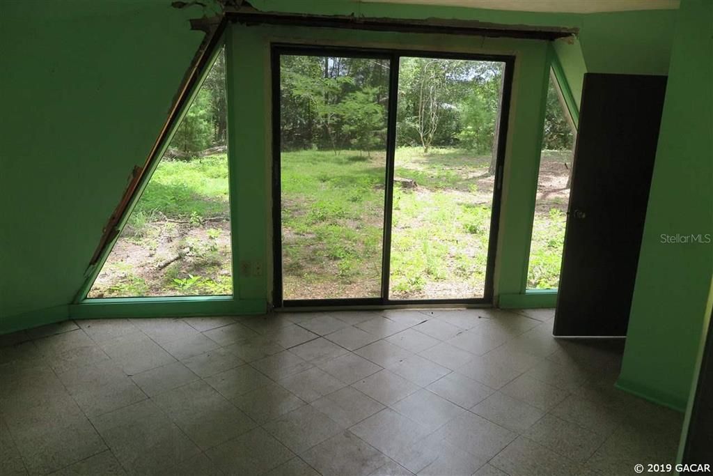 Vendido Recientemente: $125,000 (3 camas, 2 baños, 1450 Pies cuadrados)