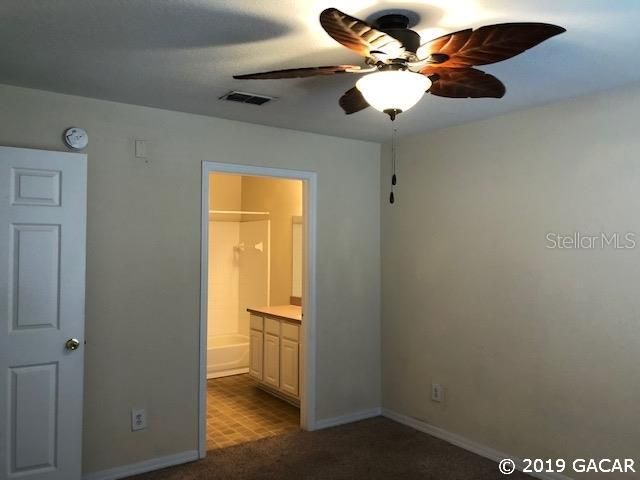 Recently Sold: $159,900 (2 beds, 2 baths, 1229 Square Feet)