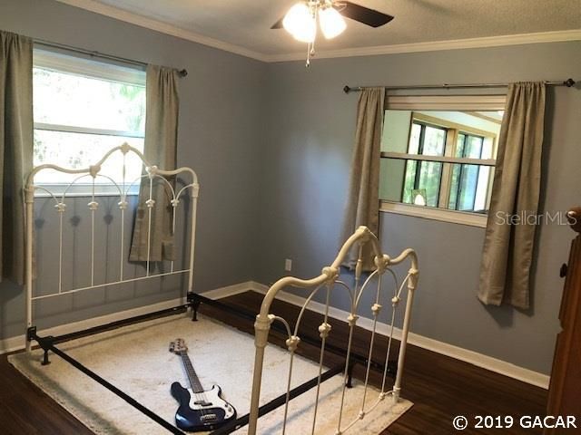 Recently Sold: $139,000 (2 beds, 1 baths, 832 Square Feet)