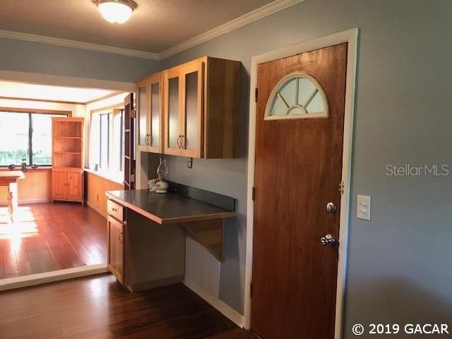 Recently Sold: $139,000 (2 beds, 1 baths, 832 Square Feet)