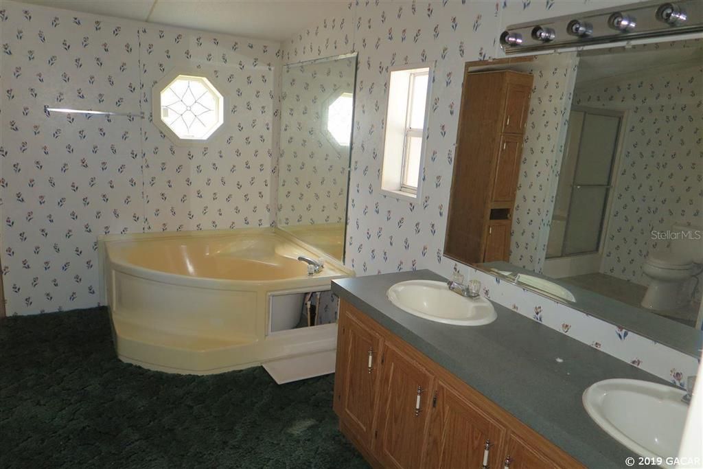 Недавно продано: $75,000 (3 спален, 2 ванн, 1620 Квадратных фут)